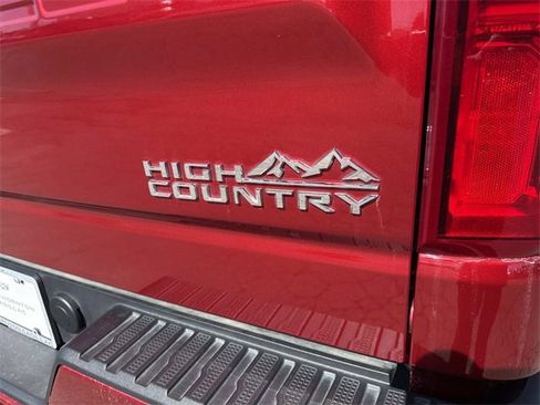Used 2024 Chevrolet Silverado 1500 High Country image 4
