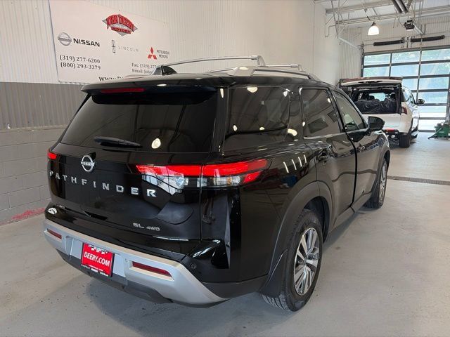 Certified 2023 Nissan Pathfinder SL AWD/4WD image 3