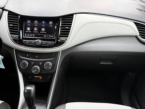 Used 2022 Chevrolet Trax LS w/ Tint and Cruise Package FWD image 13