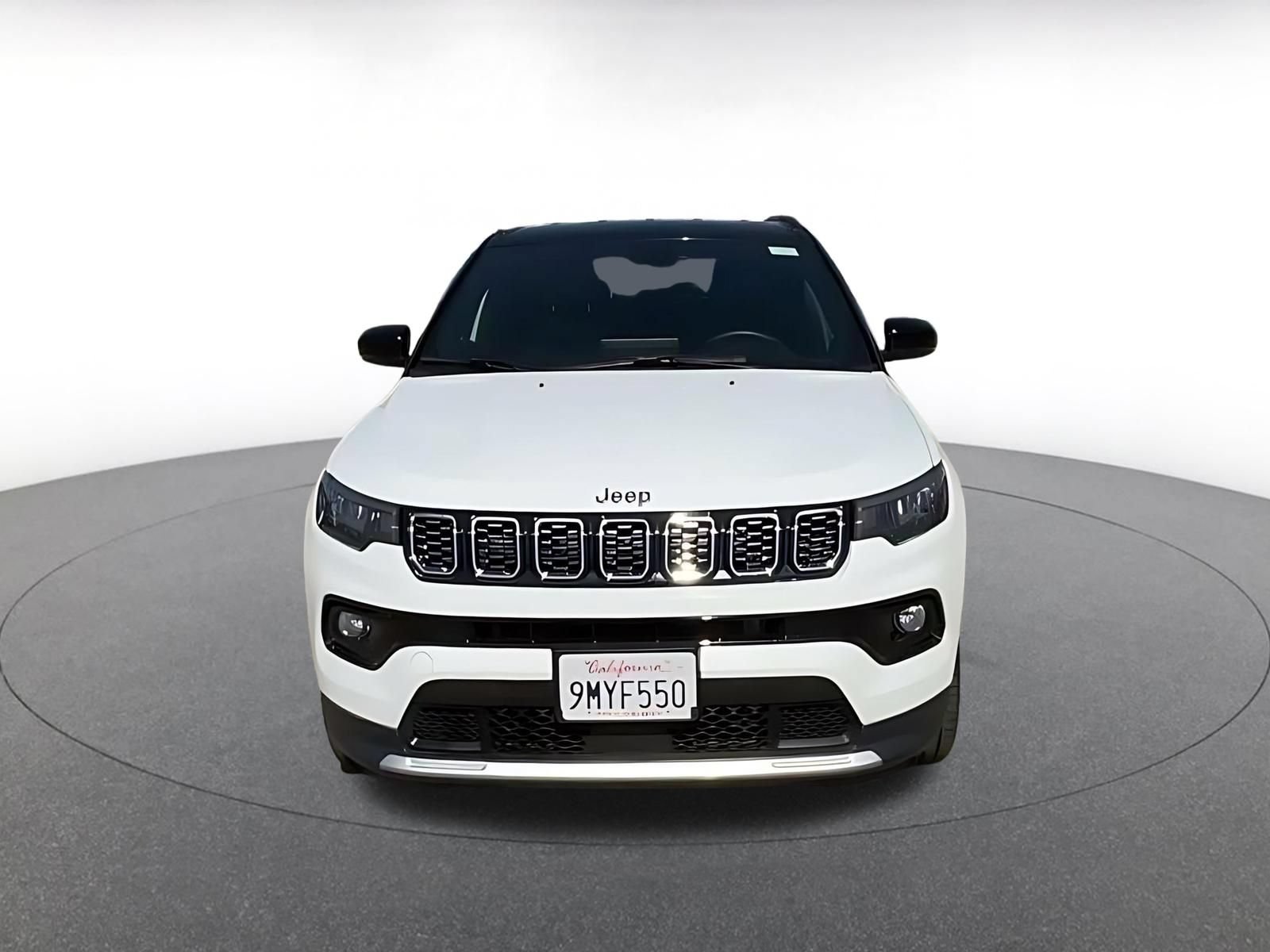 Used 2025 Jeep Compass Limited AWD/4WD image 4