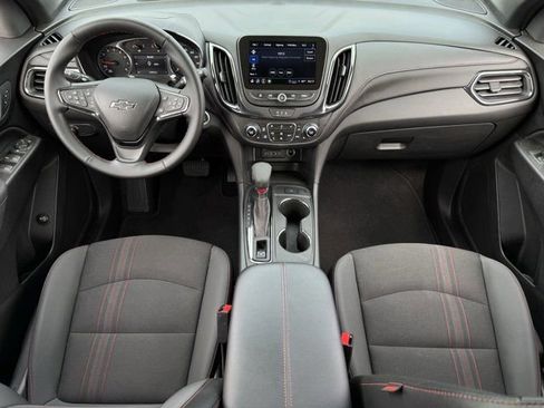 Used 2024 Chevrolet Equinox RS FWD image 11