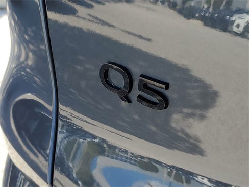 Used 2025 Audi Q5 Premium Plus w/ Premium Plus image 5