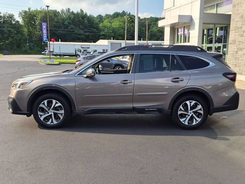 Used 2021 Subaru Outback Limited AWD/4WD image 6