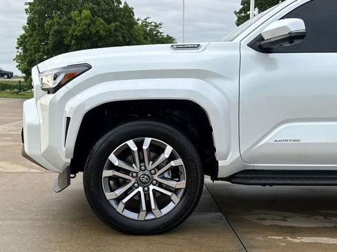 New 2026 Toyota 4Runner Limited AWD/4WD image 5