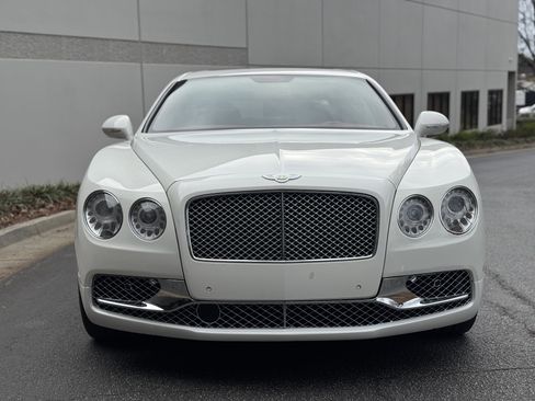 Used 2016 Bentley Flying Spur V8 image 25