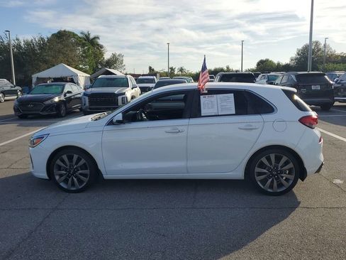 Used 2018 Hyundai Elantra GT Sport image 13