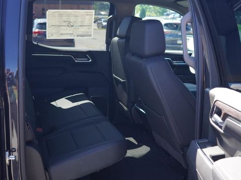 New 2026 GMC Sierra 1500 SLT w/ SLT Convenience Package image 28