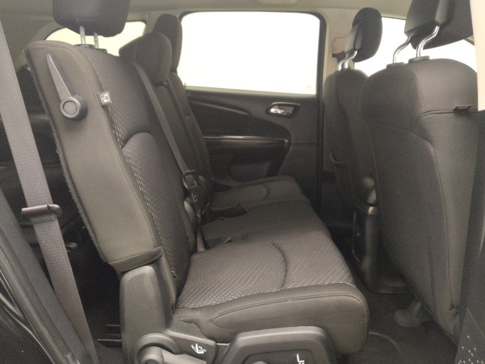 Used 2019 Dodge Journey SE FWD image 19
