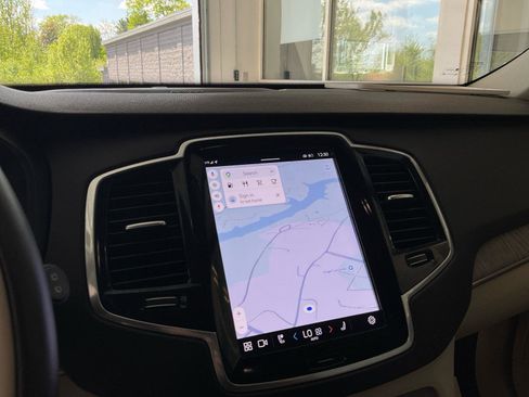 Used 2023 Volvo XC90 B6 Plus w/ Protection Package Premier AWD/4WD image 19