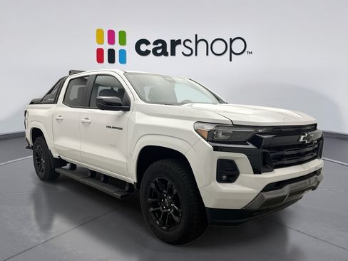 Used 2025 Chevrolet Colorado Z71 w/ Midnight Edition AWD/4WD image 5