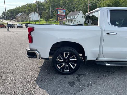 Used 2019 Chevrolet Silverado 1500 LTZ AWD/4WD image 8