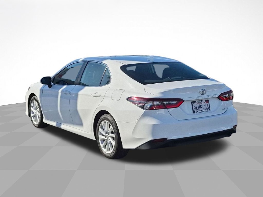 Used 2024 Toyota Camry LE FWD image 7