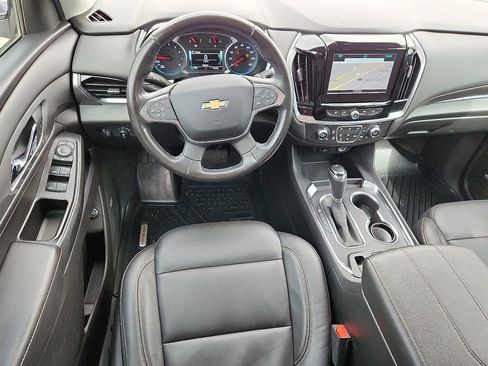 Used 2019 Chevrolet Traverse RS FWD image 17