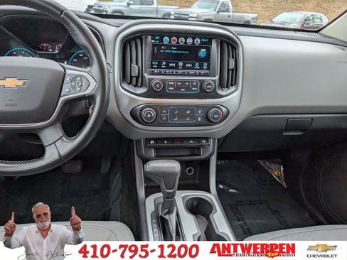 Used 2018 Chevrolet Colorado LT w/ LT Convenience Package image 19