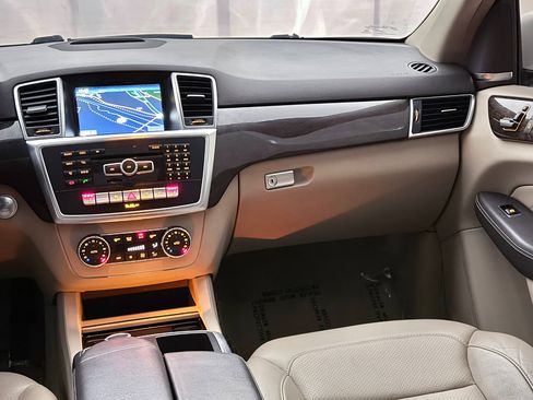 Used 2014 Mercedes-Benz ML 350 ML350 4MATIC image 28