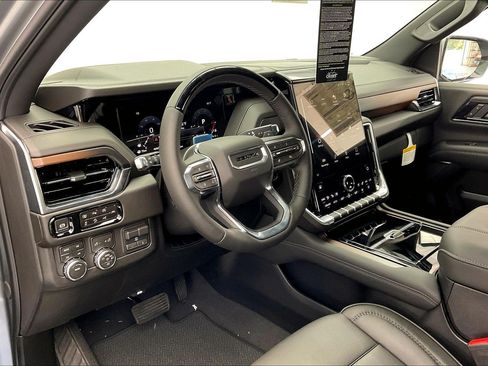 New 2026 GMC Yukon XL Denali w/ Advanced Technology Package AWD/4WD image 4