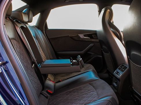 Used 2022 Audi S4 Premium image 34