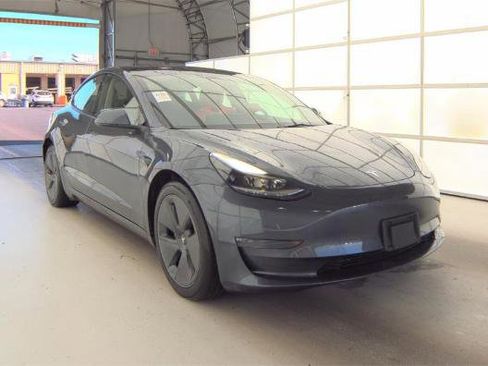 Used 2023 Tesla Model 3 Long Range AWD/4WD image 4