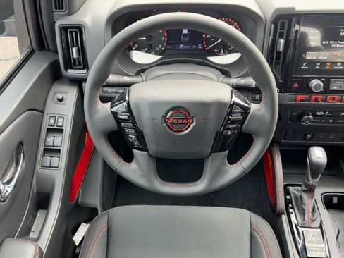 New 2025 Nissan Frontier PRO-4X image 16