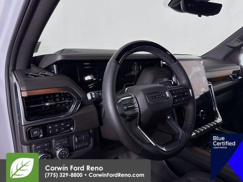 Used 2025 GMC Yukon Denali w/ Denali Reserve Package image 12