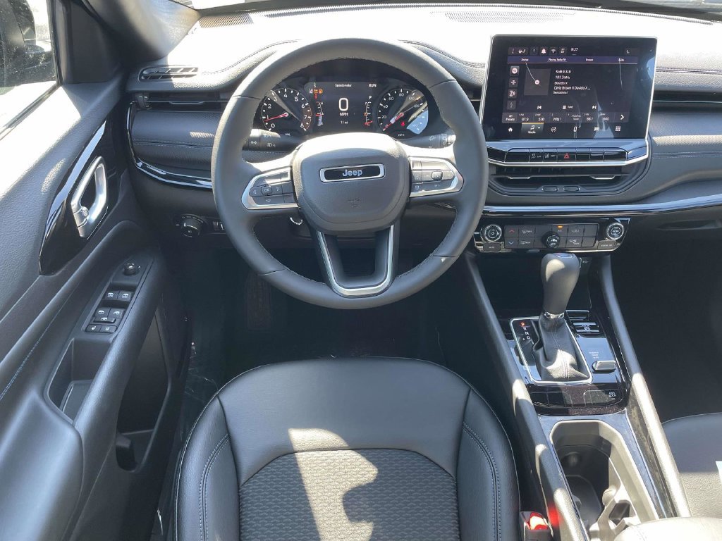 New 2027 Jeep Compass Latitude AWD/4WD image 21