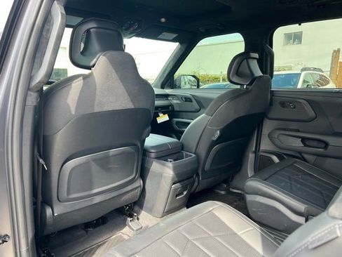 Used 2027 Kia Telluride SX Prestige X-Pro AWD/4WD image 11