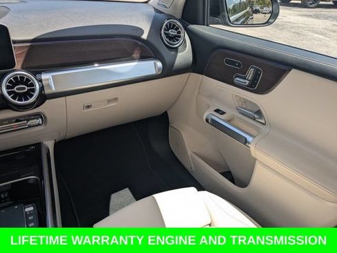 Used 2021 Mercedes-Benz GLB 250 4MATIC image 18