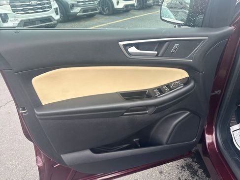 Used 2020 Ford Edge SEL w/ Convenience Package AWD/4WD image 16