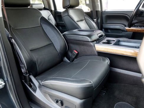 Used 2017 Chevrolet Silverado 1500 High Country image 42