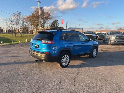 Used 2022 Jeep Cherokee Latitude Lux w/ Sun & Sound Group image 3