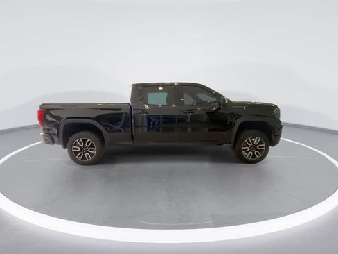 Used 2024 GMC Sierra 1500 AT4 w/ Technology Package AWD/4WD image 9