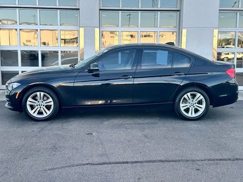 Used 2016 BMW 328i xDrive Sedan AWD/4WD image 3