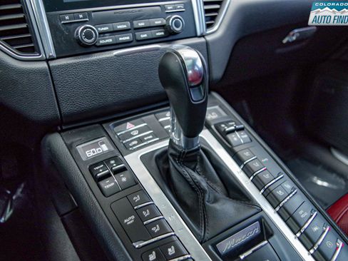 Used 2018 Porsche Macan S AWD/4WD image 19