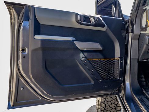 Used 2023 Ford Bronco Badlands w/ Sasquatch Package AWD/4WD image 35