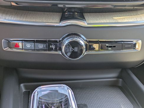 New 2026 Volvo XC60 T8 Plus w/ Protection Package Premier image 17