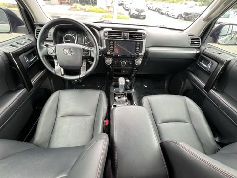 Used 2023 Toyota 4Runner TRD Off-Road Premium w/ Off Road Premium Plus Package AWD/4WD image 2