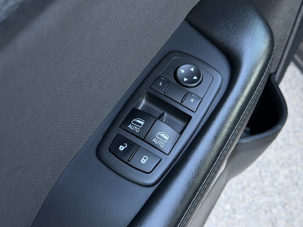 Used 2023 Dodge Challenger SXT RWD image 21