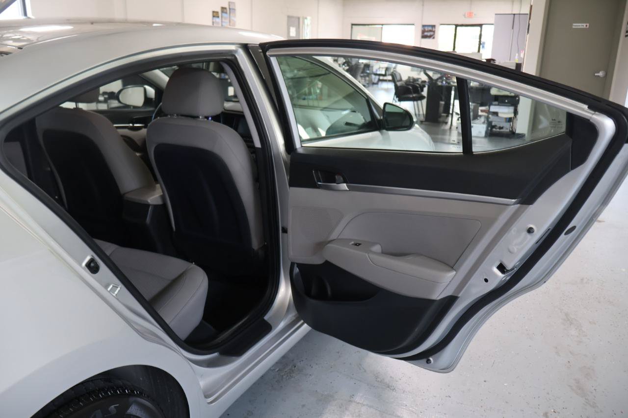 Used 2019 Hyundai Elantra SEL FWD image 19