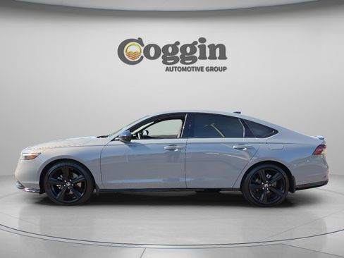 Certified 2025 Honda Accord Sport image 2