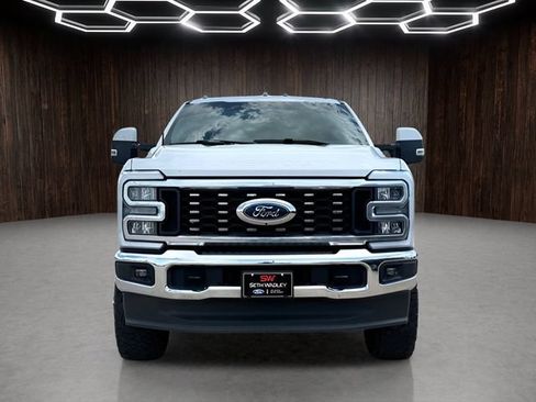 Used 2023 Ford F350 Lariat AWD/4WD image 3