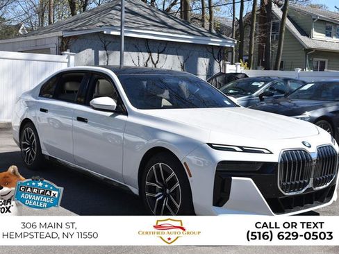 Used 2025 BMW 760i xDrive AWD/4WD image 4