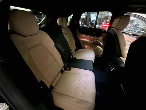 New 2026 Porsche Cayenne GTS image 21