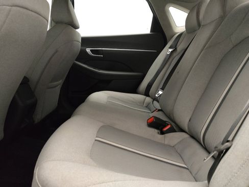 Used 2021 Hyundai Sonata SE FWD image 18