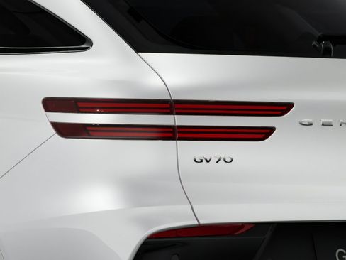 New 2026 Genesis GV70 2.5T AWD/4WD image 10