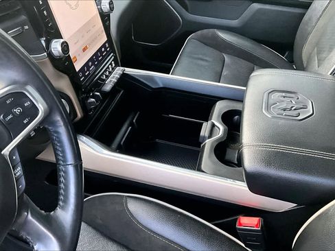 Used 2022 RAM 1500 Laramie image 17