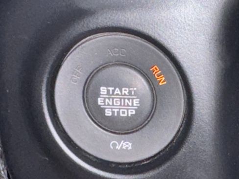 Used 2020 Jeep Wrangler Unlimited Sahara w/ Uconnect 4C Nav & Sound Group image 39