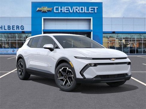 New 2026 Chevrolet Equinox EV LT image 7