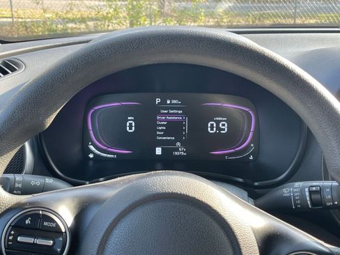 Used 2025 Kia Soul LX w/ LX Technology Package image 38