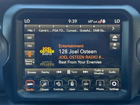 Used 2022 Jeep Wrangler Unlimited Sport w/ Sun And Sound Package AWD/4WD image 11