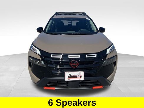 Certified 2025 Nissan Rogue SV image 10